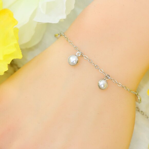 Minimalist Bracelet, Sleek & Modern Design, Women’s Fashion, YC110208-B - Picture 7 of 10